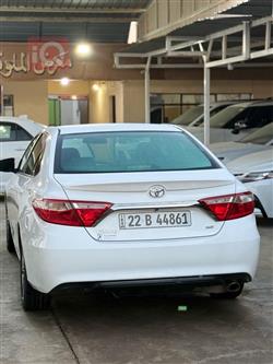 تۆیۆتا کامری